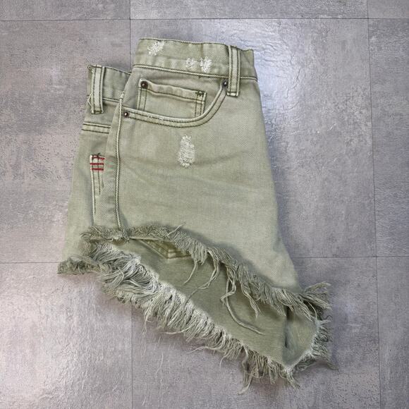 BDG Urban Outfitters Green High Rise Cheeky Shorts Womens 28 Distressed Frayed - Picture 10 of 11